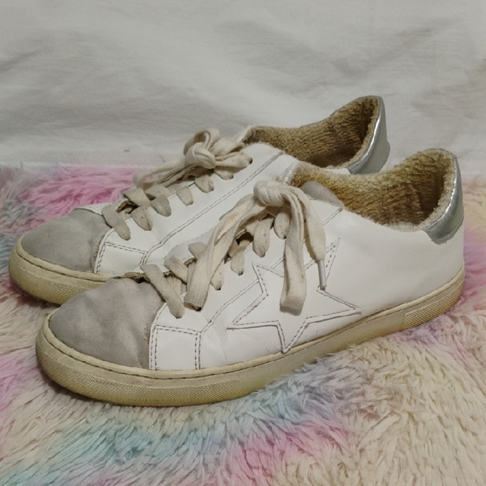 (#29) SALE! Steven New York Star Women's White & Silver Sneakers Sz.8.5